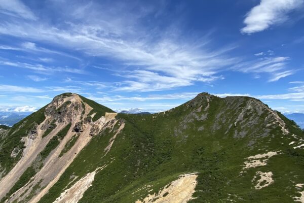 根石岳から天狗岳を